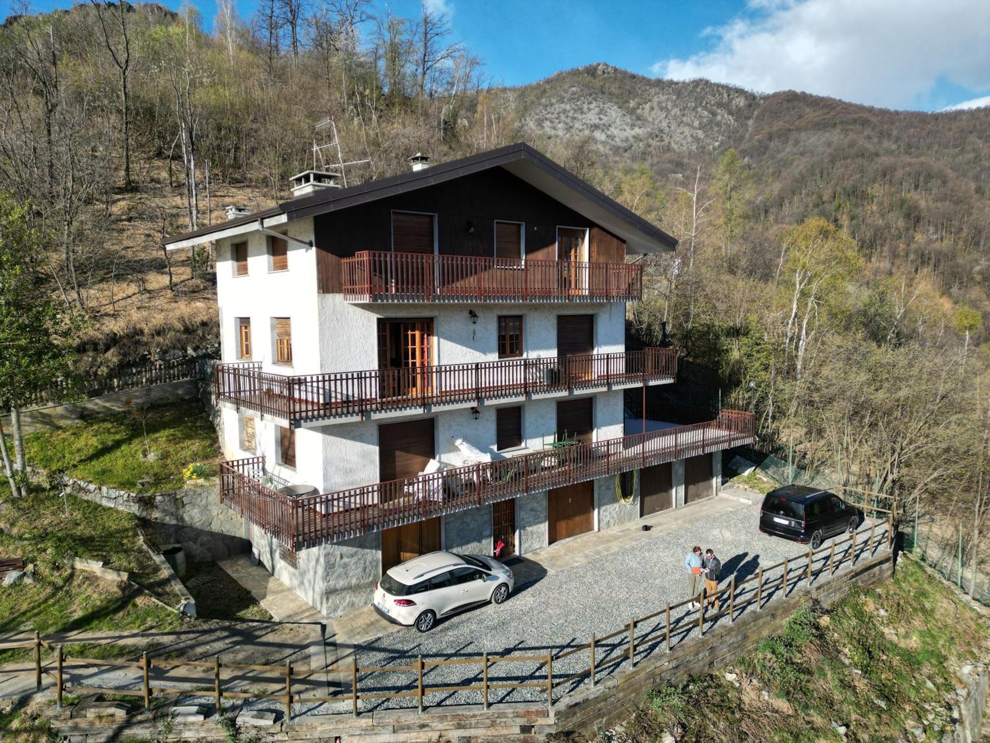 Gold Cave Casa Vacanze Relax Nel Bosco Appartamenti Pessinetto Zewnętrze zdjęcie